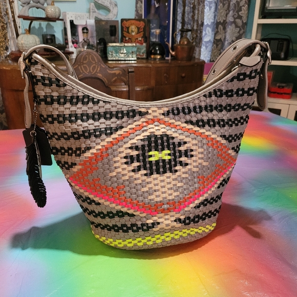 Coach dreamweaver bucket - Picture 1 of 12